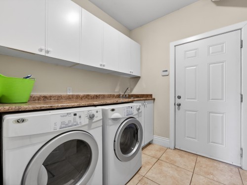 6040 Adams Place, Richmond, BC 