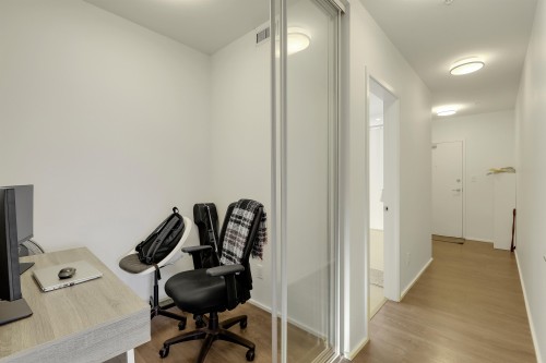 5008-1955 Alpha Way, Burnaby, BC - Indoor