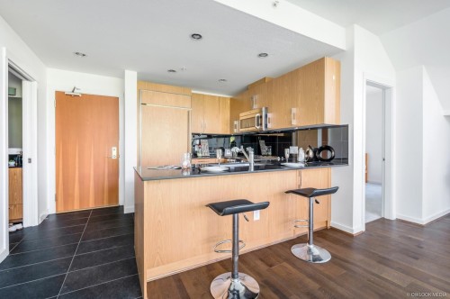 Ph10-3479 Wesbrook Mall, Vancouver, BC 