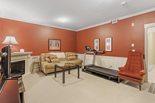 6238 Logan Lane, Vancouver, BC 