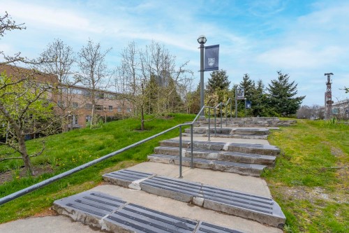 6238 Logan Lane, Vancouver, BC 