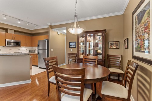 6238 Logan Lane, Vancouver, BC 
