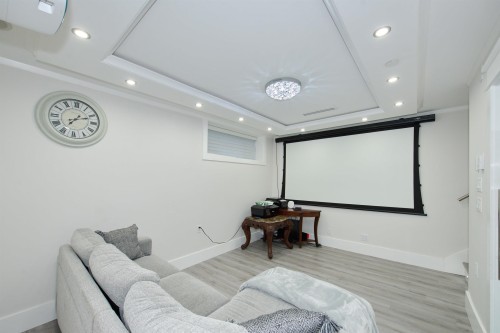 416 63Rd Avenue E, Vancouver, BC 