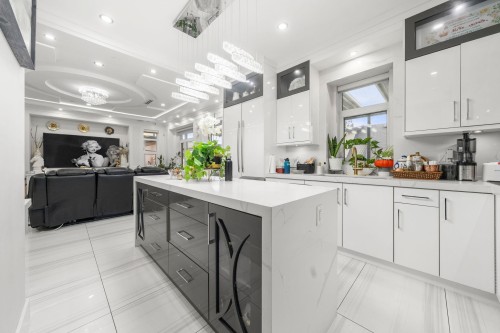 416 63Rd Avenue E, Vancouver, BC 