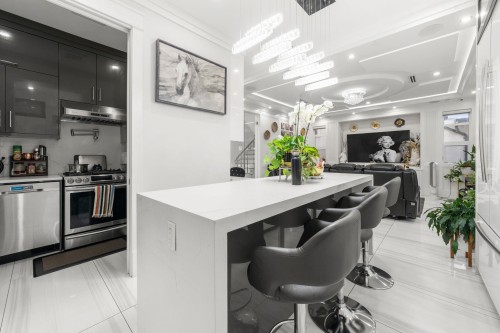 416 63Rd Avenue E, Vancouver, BC 