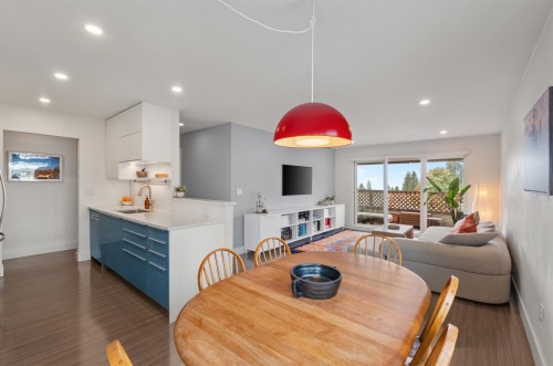 104-105 Kings Road W North Vancouver, BC V7N 2L7