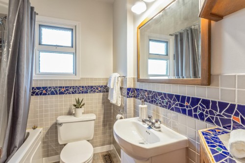 2282 7Th Avenue E, Vancouver, BC 