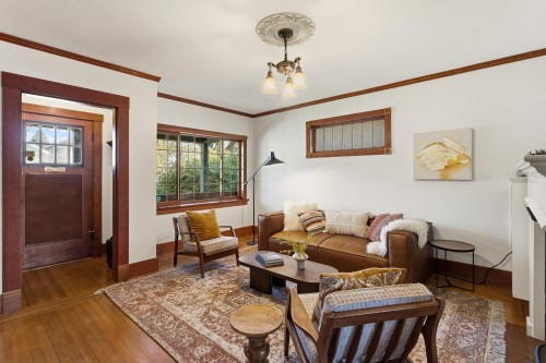 2282 7Th Avenue E, Vancouver, BC 