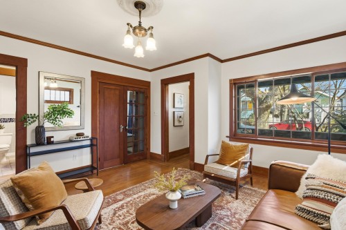 2282 7Th Avenue E, Vancouver, BC 