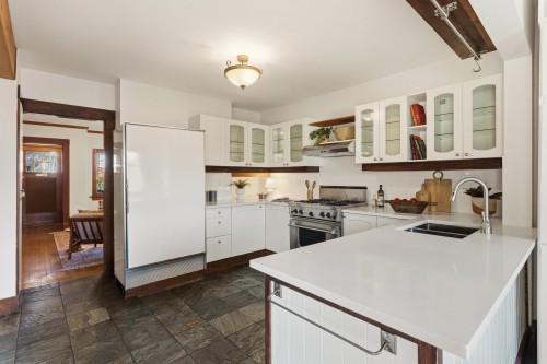 2282 7Th Avenue E, Vancouver, BC 