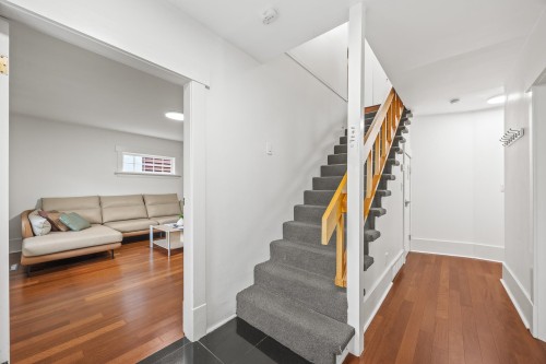 3276 21St Avenue W, Vancouver, BC 