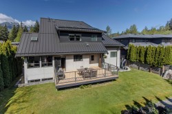 1007 Jay Crescent Squamish, BC V8B 0P2