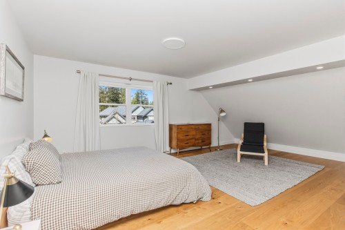 1007 Jay Crescent, Squamish, BC 