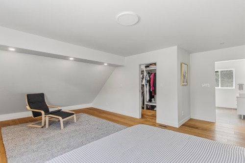 1007 Jay Crescent, Squamish, BC 