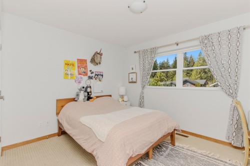 1007 Jay Crescent, Squamish, BC 