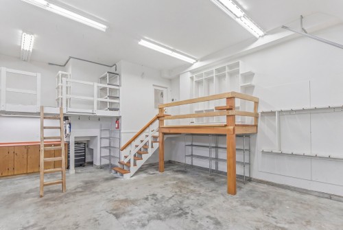 1007 Jay Crescent, Squamish, BC 