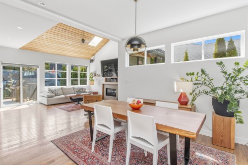 1007 Jay Crescent, Squamish, BC 