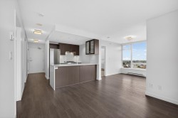 2708-5470 Ormidale St Vancouver, BC V5R 0G6