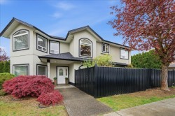 22727 127th Avenue Maple Ridge, BC V2X 2Z4