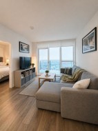 2405-6463 Silver Avenue Burnaby, BC V5H 2Y3