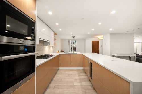 595 Beach Crescent, Vancouver, BC 