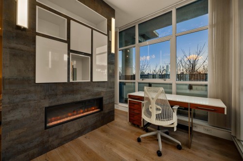 595 Beach Crescent, Vancouver, BC 