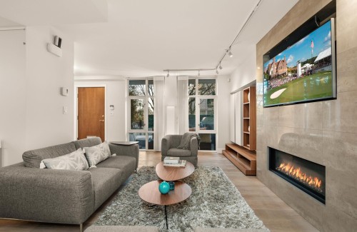 595 Beach Crescent, Vancouver, BC 