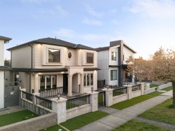 460 60th Avenue E Vancouver, BC V5X 1Z9