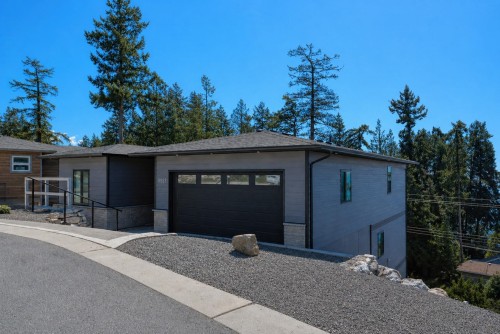 5957 Barnacle Place, Sechelt, BC 