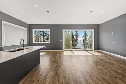 5957 Barnacle Place, Sechelt, BC 
