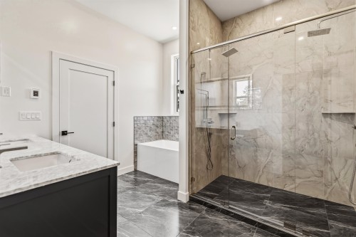 5957 Barnacle Place, Sechelt, BC 