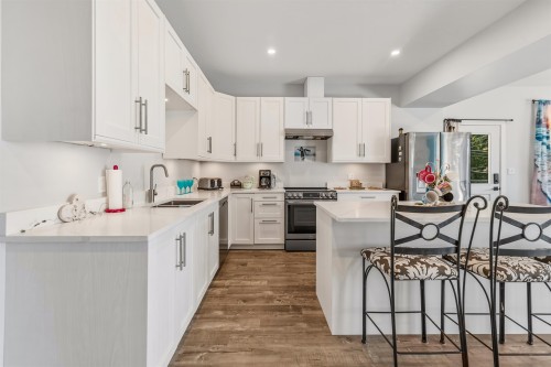 5957 Barnacle Place, Sechelt, BC 