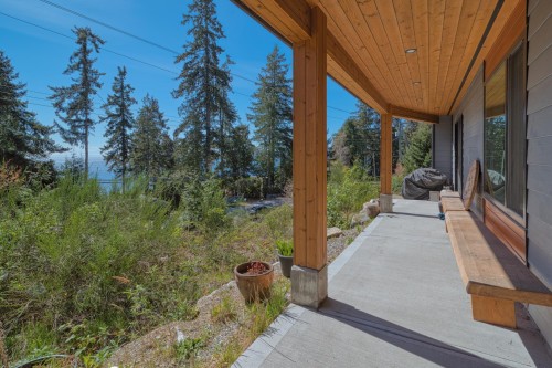 5957 Barnacle Place, Sechelt, BC 