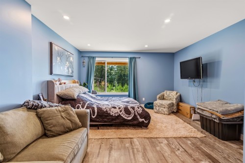 5957 Barnacle Place, Sechelt, BC 