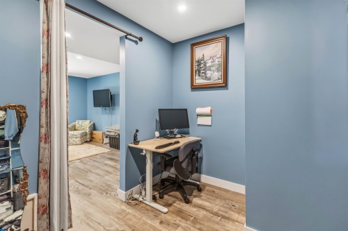5957 Barnacle Place, Sechelt, BC 