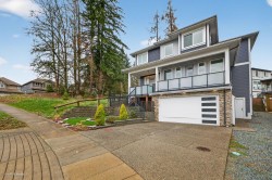 13560 230b Street Maple Ridge, BC V4R 0E5