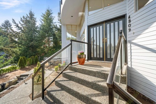 4809 Northwood Place, West Vancouver, BC 