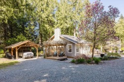 115 Williamsons Landing Road Gibsons, BC V0N 1V6