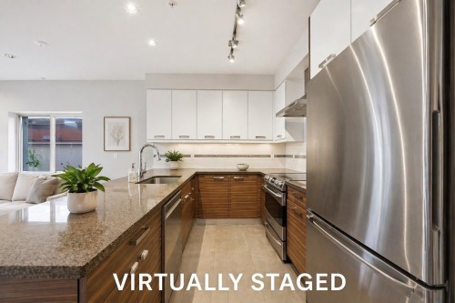204-1273 Marine Drive, North Vancouver, BC 