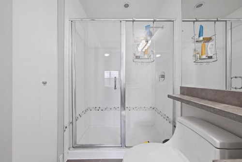 204-1273 Marine Drive, North Vancouver, BC 