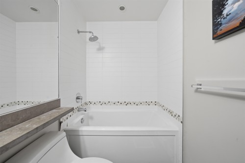 204-1273 Marine Drive, North Vancouver, BC 