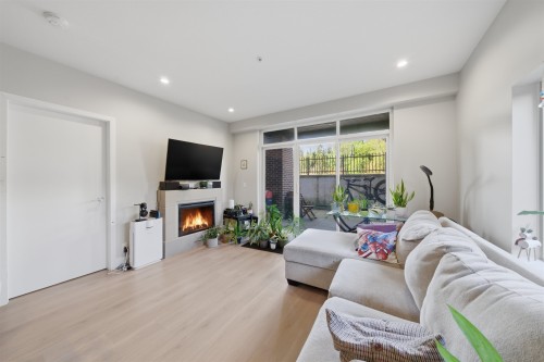204-1273 Marine Drive, North Vancouver, BC 