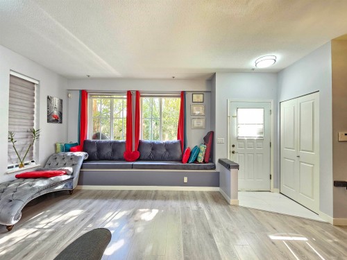 37-7088 17Th Avenue, Burnaby, BC 