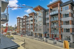 201-12109 223 Street Maple Ridge, BC V2X 5Y6