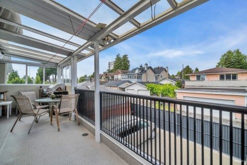 669 71St Avenue W, Vancouver, BC 