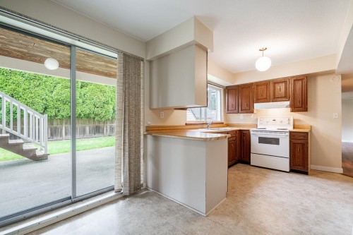 605 Waterloo Drive, Port Moody, BC 