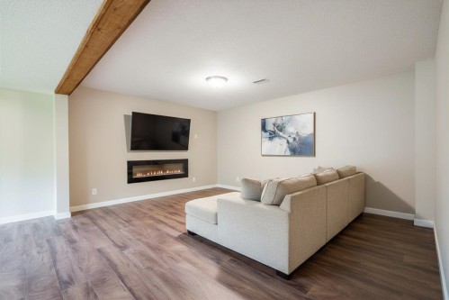 605 Waterloo Drive, Port Moody, BC 