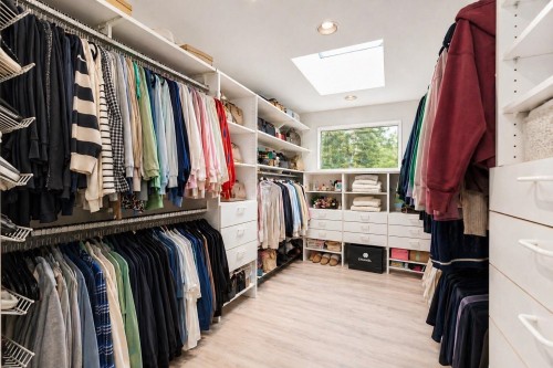 4110 Burkeridge Place, West Vancouver, BC 