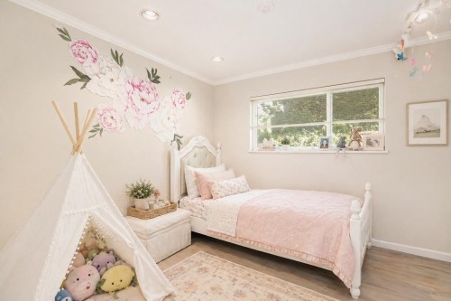 4110 Burkeridge Place, West Vancouver, BC 