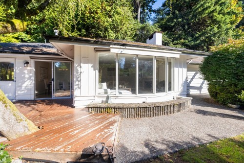 4110 Burkeridge Place, West Vancouver, BC 